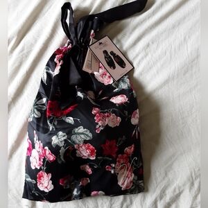 NWT Victoria's Secret Floral Slippers